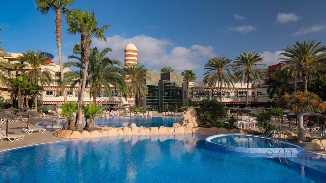 Elba Carlota Beach and Convention Resort